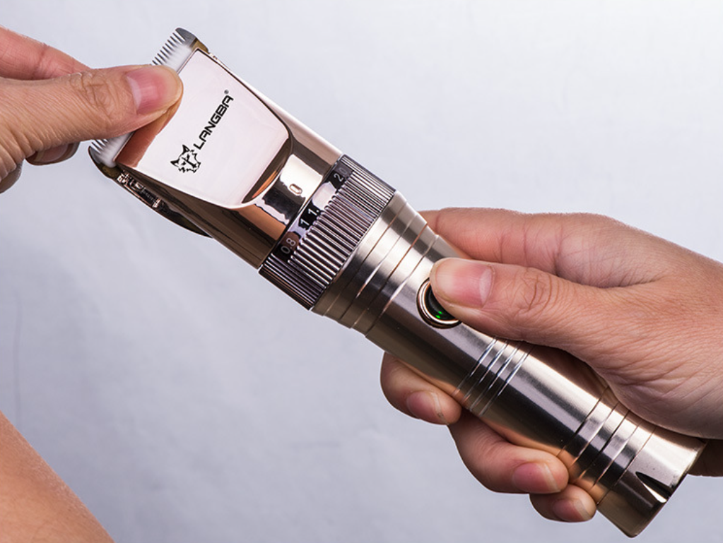 P63 trådløs kjæledyrklipper